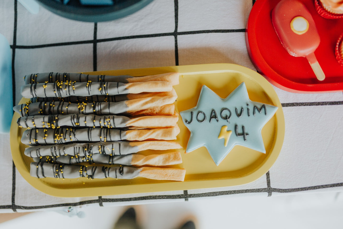 Grissini doce decorado (12 unidades)